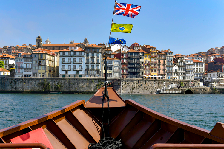 River SightSeeing - Gaia