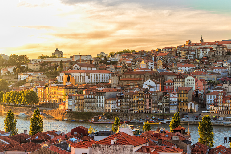 Sunset Cruise - Gaia